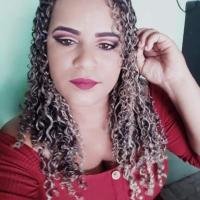 Renata Oliveira 